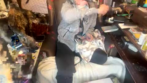 Snapshot of xander0zzz chatting on March 2, 7:32 pm xander0zzz online show from March 2, 7:32 pm