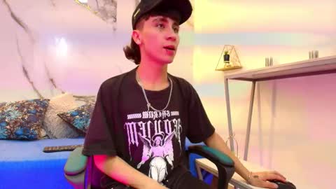 xandergrey8 online show from February 23, 7:33 pm