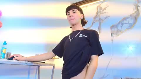 xandergrey8 online show from March 9, 7:07 pm