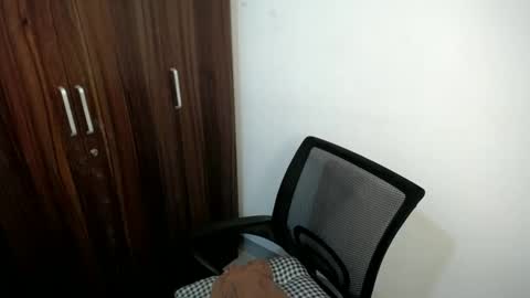 Aiah online show from January 7, 8:31 pm