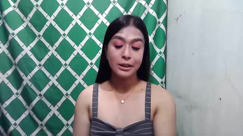 Snapshot of xasianbigcumx chatting on February 7, 5:52 am xasianbigcumx online show from February 7, 5:52 am