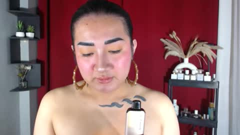 Nira   NOT INTO CHEAP GUYS  online show from September 30, 2:44 pm