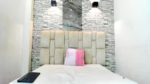 XAVI online show from December 15, 8:13 pm