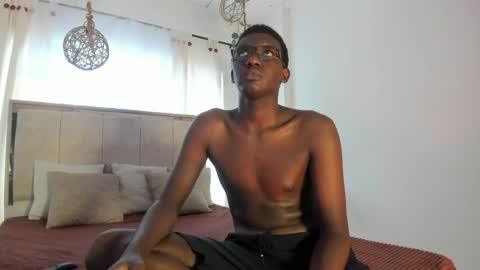Snapshot of xavier_cole chatting on June 6, 7:29 pm xavier_cole online show from June 6, 7:29 pm