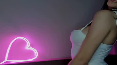 Snapshot of xazaleea chatting on October 15, 8:42 pm Jessyca online show from October 15, 8:42 pm