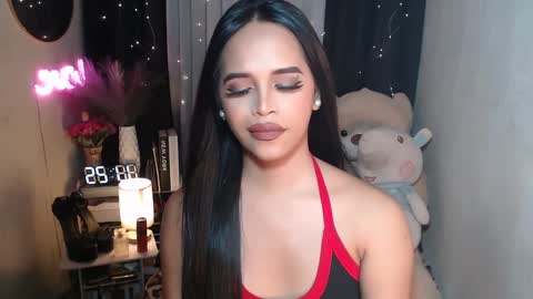 Snapshot of xclassylorainne chatting on December 8, 3:24 pm lorainne online show from December 8, 3:24 pm