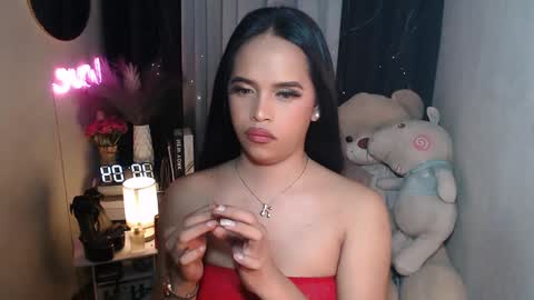 Snapshot of xclassylorainne chatting on December 13, 6:05 pm lorainne online show from December 13, 6:05 pm