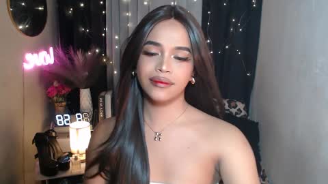 Snapshot of xclassylorainne chatting on December 30, 1:58 pm lorainne online show from December 30, 1:58 pm