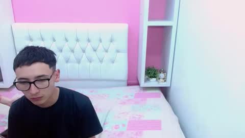 Snapshot of xcoupleplayxx chatting on April 24, 2:58 am xcoupleplayxx online show from April 24, 2:58 am
