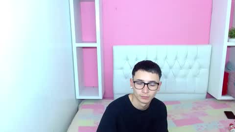Snapshot of xcoupleplayxx chatting on April 28, 3:11 am xcoupleplayxx online show from April 28, 3:11 am