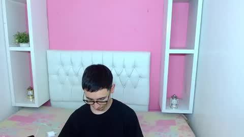 Snapshot of xcoupleplayxx chatting on May 5, 3:14 am xcoupleplayxx online show from May 5, 3:14 am