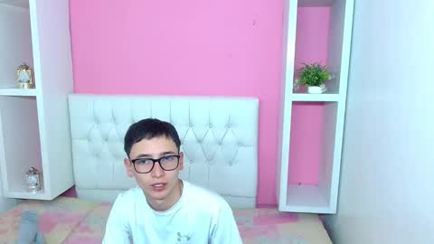 Snapshot of xcoupleplayxx chatting on May 7, 3:12 am xcoupleplayxx online show from May 7, 3:12 am