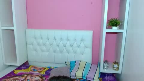 Snapshot of xcoupleplayxx chatting on May 26, 3:24 am xcoupleplayxx online show from May 26, 3:24 am