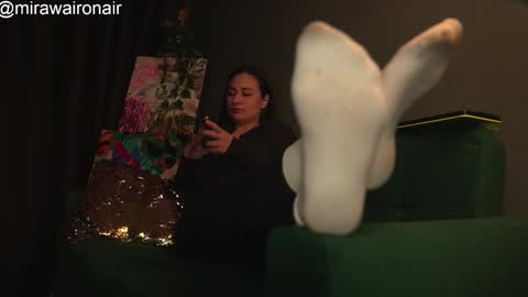 Snapshot of xcummingxsoonx chatting on February 27, 3:01 pm MIRA online show from February 27, 3:01 pm