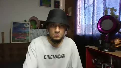 Snapshot of xdantex19 chatting on May 20, 1:39 pm xdantex19 online show from May 20, 1:39 pm
