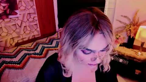 Snapshot of xdirtymistressx chatting on November 16, 4:45 pm XDirtymistressX online show from November 16, 4:45 pm