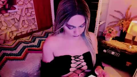 Snapshot of xdirtymistressx chatting on November 17, 6:41 am XDirtymistressX online show from November 17, 6:41 am