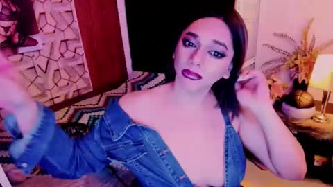 Snapshot of xdirtymistressx chatting on November 20, 7:13 pm XDirtymistressX online show from November 20, 7:13 pm