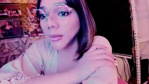 Snapshot of xdirtymistressx chatting on November 30, 6:12 pm XDirtymistressX online show from November 30, 6:12 pm