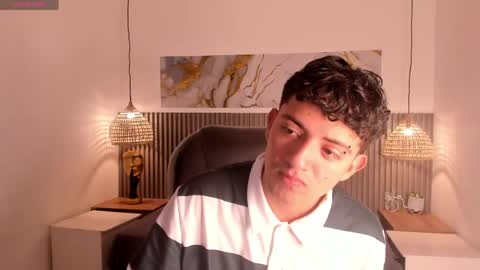 Snapshot of xebastwink chatting on May 1, 7:51 pm xebastwink online show from May 1, 7:51 pm