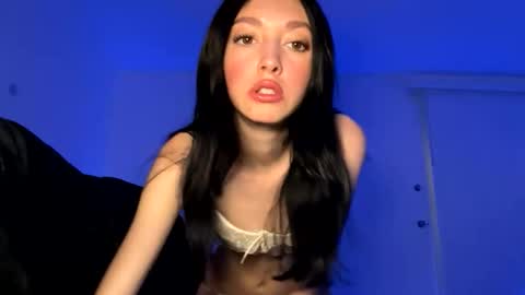 xenadreamx online show from March 11, 3:56 am