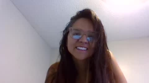 Snapshot of xeniabird chatting on May 30, 9:56 pm xeniabird online show from May 30, 9:56 pm