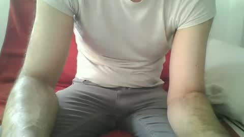 Snapshot of xeson47 chatting on May 19, 9:26 am xeson47 online show from May 19, 9:26 am