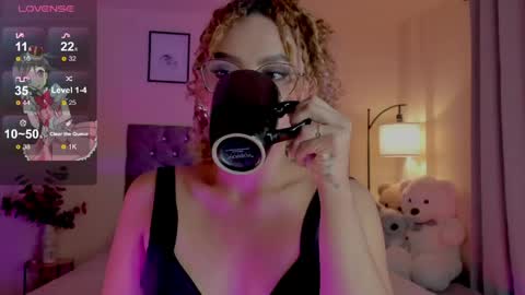 camila online show from March 18, 9:18 pm