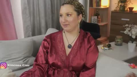 Snapshot of ximenna_cruz_ chatting on March 17, 8:01 pm Xime Independent Artist online show from March 17, 8:01 pm