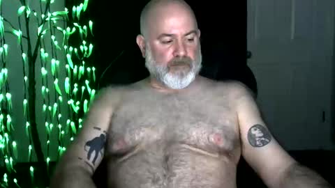 Snapshot of xjohnniex77 chatting on December 19, 2:51 am MrSlowBurn77 online show from December 19, 2:51 am