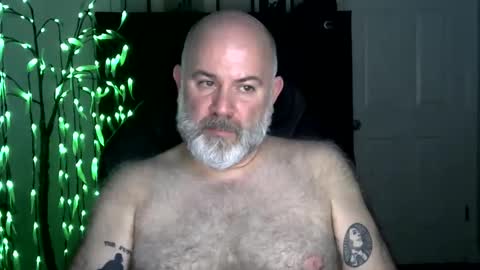 Snapshot of xjohnniex77 chatting on December 20, 3:57 am MrSlowBurn77 online show from December 20, 3:57 am