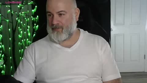 Snapshot of xjohnniex77 chatting on February 23, 3:04 am MrSlowBurn77 online show from February 23, 3:04 am