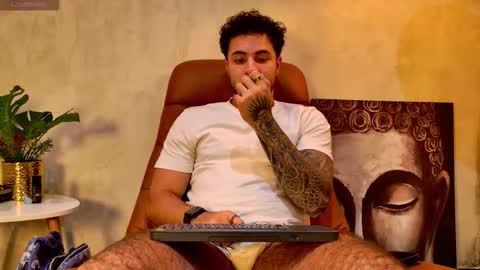 Kev online show from October 2, 5:25 am