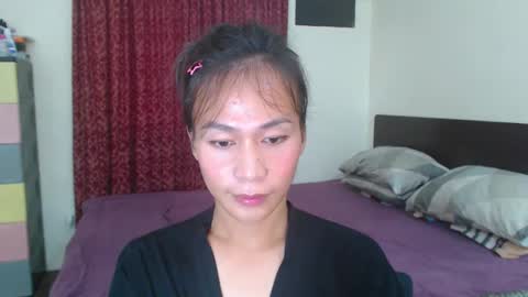 Snapshot of xlovely_destinyx chatting on March 9, 11:56 pm Alice online show from March 9, 11:56 pm