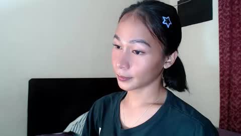 Snapshot of xlovely_destinyx chatting on September 23, 8:12 pm Alice online show from September 23, 8:12 pm