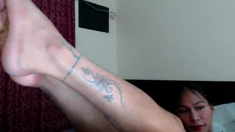 Snapshot of xlovely_destinyx chatting on November 24, 2:39 pm Alice online show from November 24, 2:39 pm