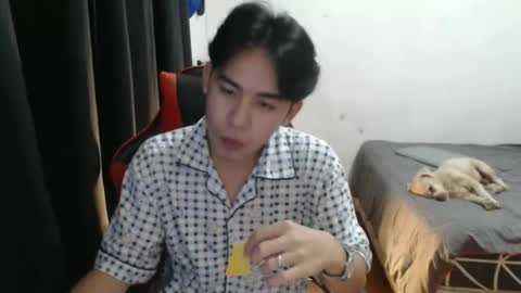 Snapshot of xluminous chatting on September 10, 2:50 pm MIKAEL online show from September 10, 2:50 pm