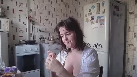 Snapshot of xlunasexyx chatting on November 13, 6:34 am Luna online show from November 13, 6:34 am