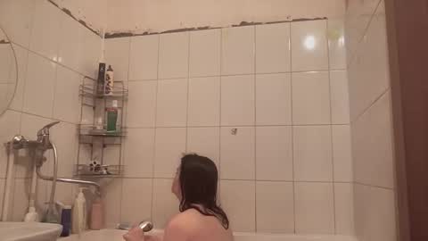 Snapshot of xlunasexyx chatting on December 21, 5:09 pm Luna online show from December 21, 5:09 pm