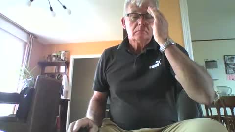 Snapshot of xmaeg3 chatting on September 10, 12:38 pm xmaeg3 online show from September 10, 12:38 pm