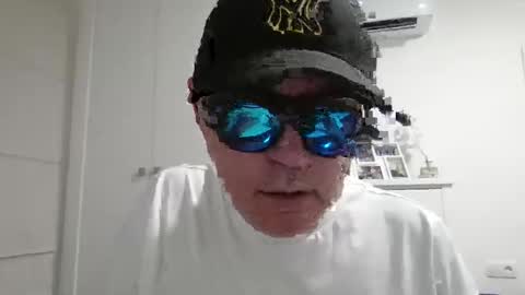 xman4you69 online show from February 17, 12:51 am