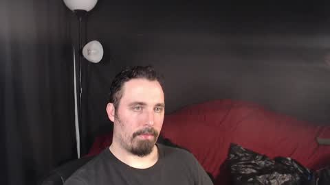 Snapshot of xmetalstudx chatting on February 7, 3:23 am MetalstudMaster online show from February 7, 3:23 am