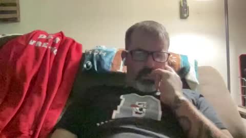 Snapshot of xmountainx chatting on April 13, 5:46 am Mountain online show from April 13, 5:46 am