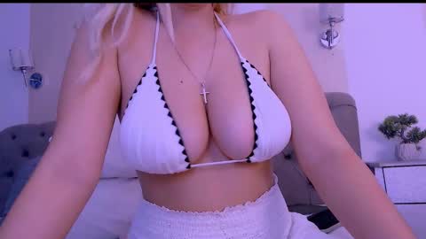 Naomi Nash online show from March 10, 11:10 am