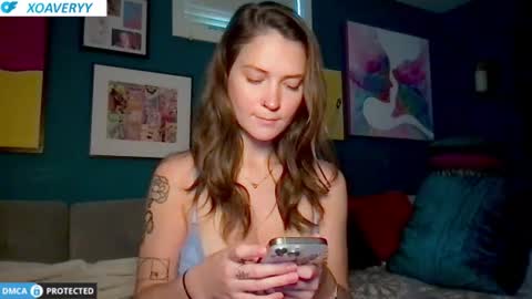 Snapshot of xoavery chatting on June 17, 12:46 am avery online show from June 17, 12:46 am