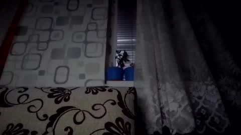 Snapshot of xploid1982 chatting on December 7, 4:53 am xploid1982 online show from December 7, 4:53 am