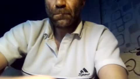 Snapshot of xploid1982 chatting on December 10, 1:32 am xploid1982 online show from December 10, 1:32 am