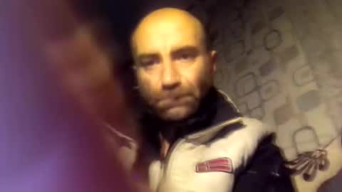 Snapshot of xploid1982 chatting on December 11, 12:12 am xploid1982 online show from December 11, 12:12 am