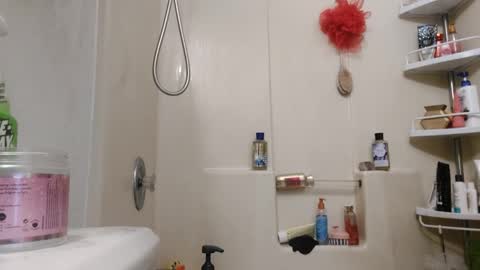 Xploringus online show from January 2, 3:19 pm