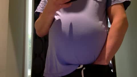 Snapshot of xrdrcrx chatting on March 6, 5:22 pm xrdrcrx online show from March 6, 5:22 pm